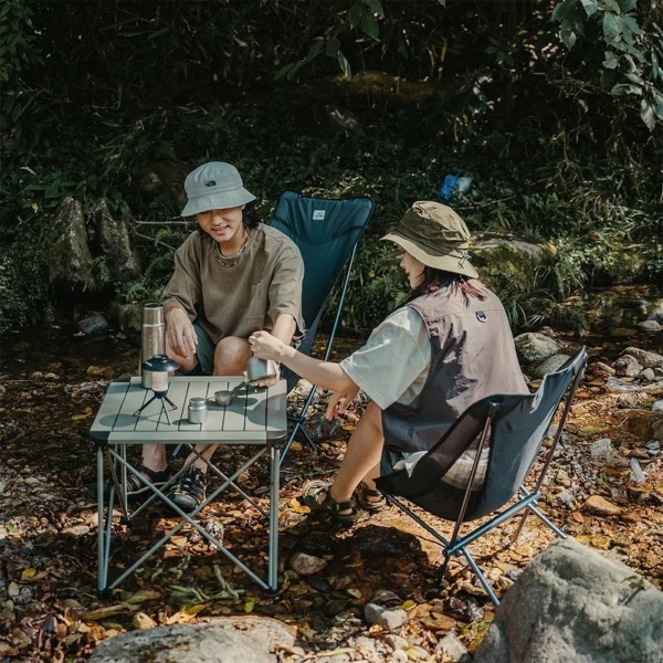 kreslo-naturehike-moon-chair-cnk2450jj015-skladnoe-chyornyj-l 4